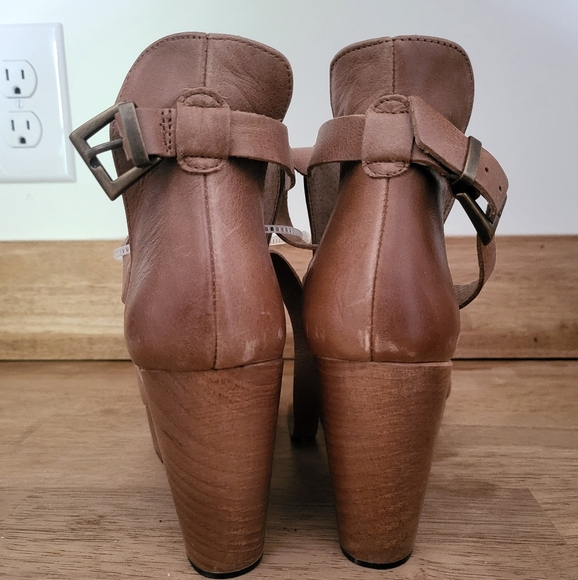 Brand new with tags - Free People Cedar Clog size 6 - Picture 5 of 14